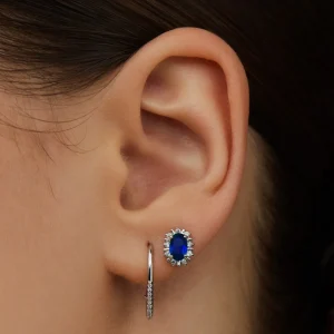 Mia Colore Azure Ohrstecker aus 925er Sterlingsilber mit blauem Zirkoniastein